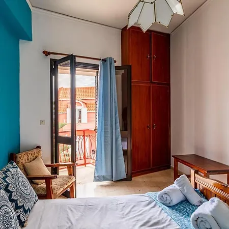 For 4 By Alecos ポロス