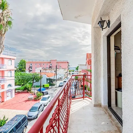 For 4 By Alecos Apartment *